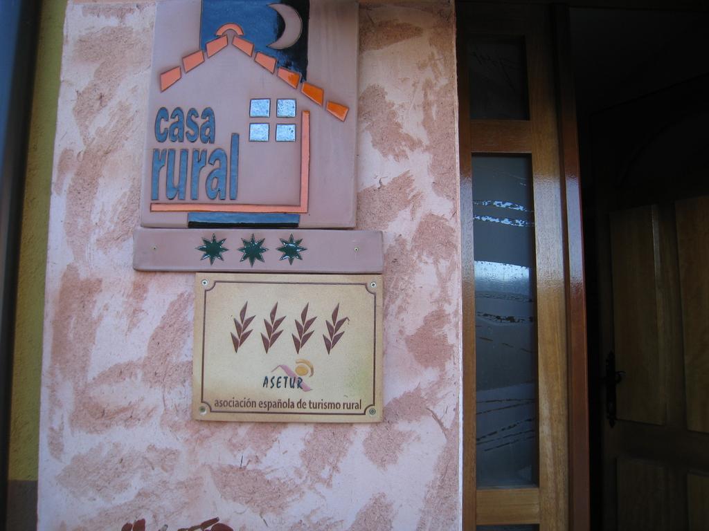 Casa Rural Patino Guest House Quintanas de Gormaz Ngoại thất bức ảnh
